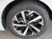 Volkswagen Polo hatch 1.0TSI Life auto - Thumbnail 25