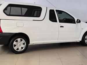 Nissan NP200 1.6i safety pack (aircon) - Image 6