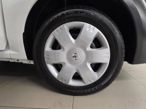 Nissan NP200 1.6i safety pack (aircon) - Image 9