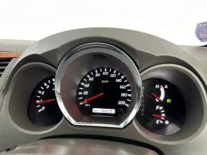 Toyota Fortuner 3.0D-4D Raised Body automatic - Image 12