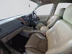 Toyota Fortuner 3.0D-4D Raised Body automatic - Image 3