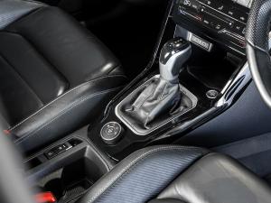 Volkswagen T-Roc 2.0TSI 4Motion R-Line - Image 13