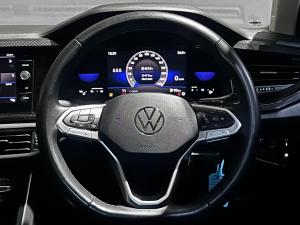 Volkswagen Polo hatch 1.0TSI Life auto - Image 10