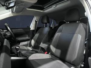 Volkswagen Polo hatch 1.0TSI Life auto - Image 19