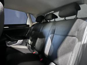 Volkswagen Polo hatch 1.0TSI Life auto - Image 20