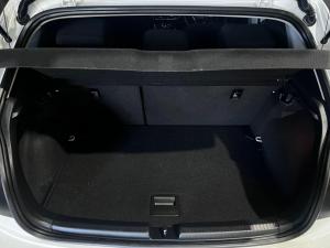 Volkswagen Polo hatch 1.0TSI Life auto - Image 8