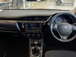 Toyota Corolla Quest 1.8 Plus manual - Image 6