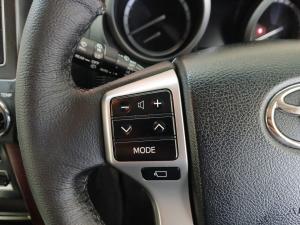 Toyota Land Cruiser Prado 4.0 VX - Image 9