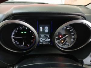 Toyota Land Cruiser Prado 4.0 VX - Image 11