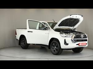 Toyota Hilux 2.4GD-6 single cab 4x4 Raider manual - Image 29