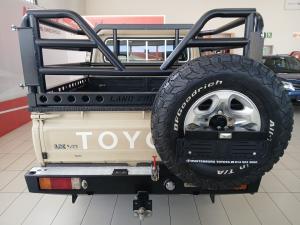 Toyota Land Cruiser 79 4.5D-4D V8 double cab LX - Image 5
