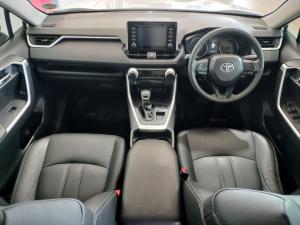 Toyota RAV4 2.0 GX auto - Image 7
