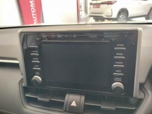 Toyota RAV4 2.0 GX auto - Image 16