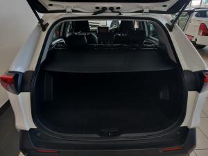 Toyota RAV4 2.0 GX auto - Image 23