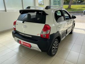 Toyota Etios Cross 1.5 Xs - Image 2