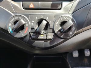 Toyota Starlet 1.4 Xi - Image 15