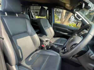Toyota Hilux 2.8GD-6 48V double cab 4x4 Legend - Image 12