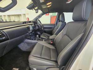 Toyota Hilux 2.8GD-6 48V double cab 4x4 Legend RS - Image 7