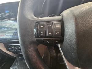 Toyota Fortuner 2.4GD-6 manual - Image 9