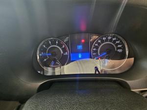 Toyota Fortuner 2.4GD-6 manual - Image 10