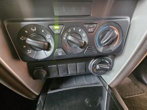 Toyota Fortuner 2.4GD-6 manual - Image 17