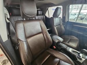 Toyota Fortuner 2.4GD-6 manual - Image 18