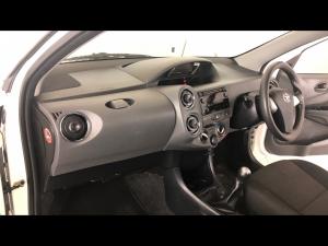 Toyota Etios hatch 1.5 Sprint - Image 7