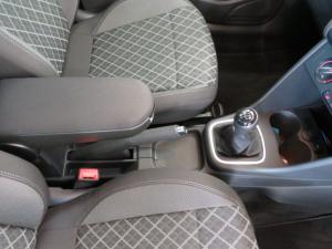 Volkswagen Polo Vivo 1.6 Life TIP - Image 17