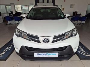 Toyota RAV4 2.2D-4D GX - Image 2