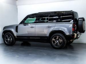 Land Rover Defender 110 D240 X-Dynamic HSE - Image 8