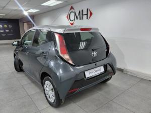 Toyota Aygo 1.0 X-Play - Image 3