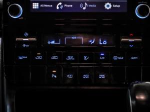 Hyundai Staria 2.2D Executive 9-seater - Image 17