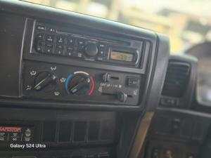 Hino Hino 700 SSC 2845AIR T/T Chassis Cab - Image 5