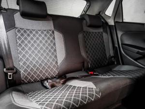 Volkswagen Polo Vivo hatch 1.6 Style - Image 7