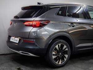 Opel Grandland X 1.6 Turbo Cosmo - Image 16