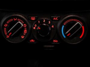 Toyota Vitz 1.0 - Image 11