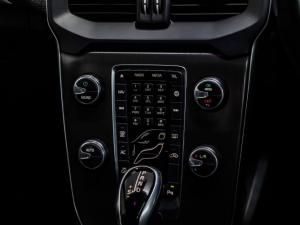 Volvo V40 T4 Excel auto - Image 11