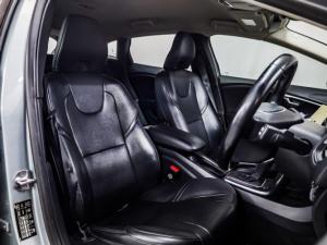Volvo V40 T4 Excel auto - Image 14