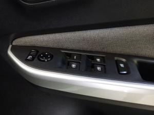 Nissan Magnite 1.0 Turbo Acenta Plus auto - Image 14