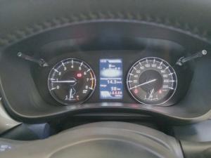 Suzuki Baleno 1.5 GLX auto - Image 8