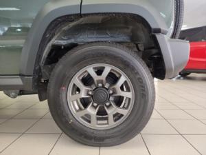 Suzuki Jimny 1.5 GLX AllGrip 5-door auto - Image 7