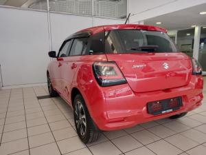 Suzuki Swift 1.2 GLX auto - Image 3