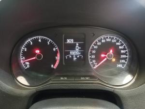 Volkswagen Polo Vivo hatch 1.6 Highline - Image 9