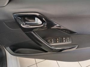 Peugeot 208 1.2 Active - Image 16