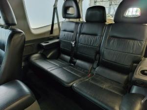 Mitsubishi Pajero 3200 DI-D automatic 3-Door - Image 8