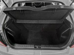 Toyota Starlet 1.4 Xi - Image 11