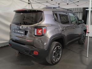 Jeep Renegade 2.4L 4x4 Trailhawk - Image 3