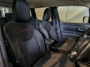 Jeep Renegade 2.4L 4x4 Trailhawk - Image 7