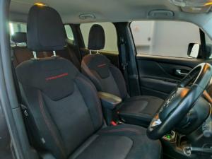 Jeep Renegade 2.4L 4x4 Trailhawk - Image 7