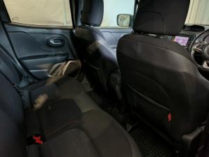 Jeep Renegade 2.4L 4x4 Trailhawk - Image 8